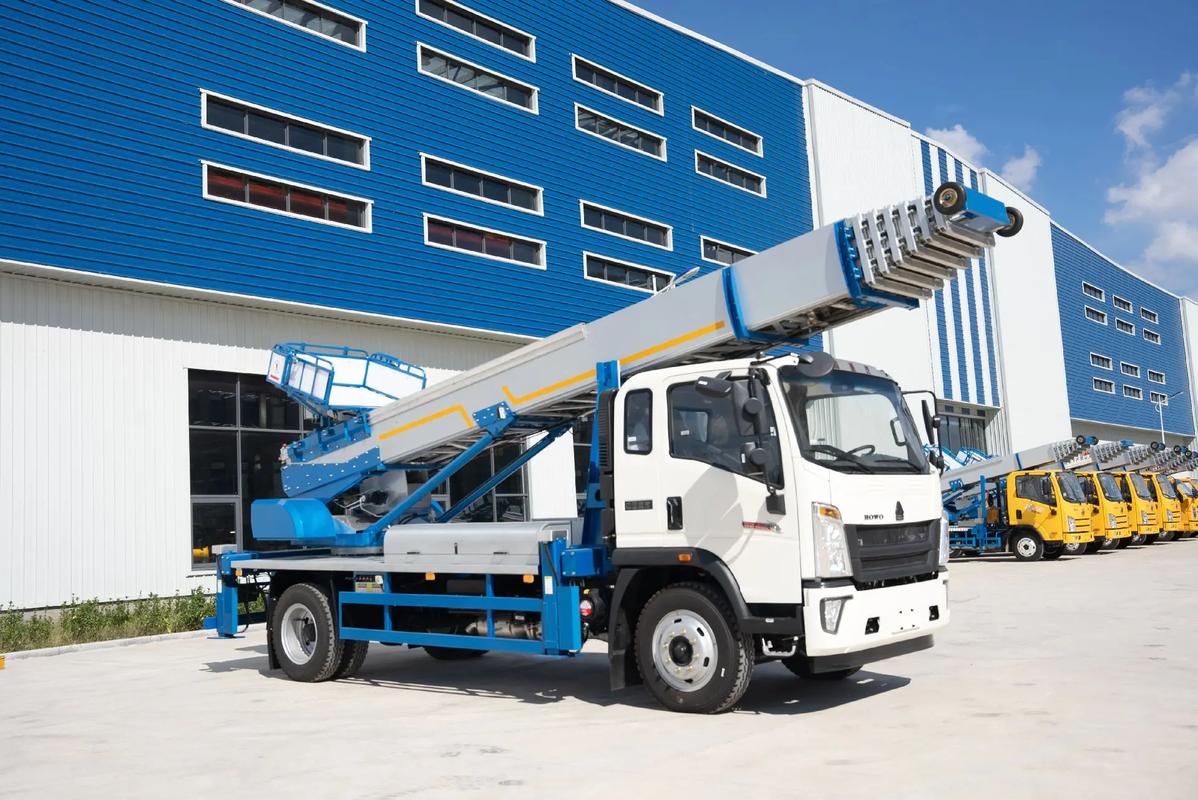 内丘县出租云梯车高空作业车 建筑垃圾搬运