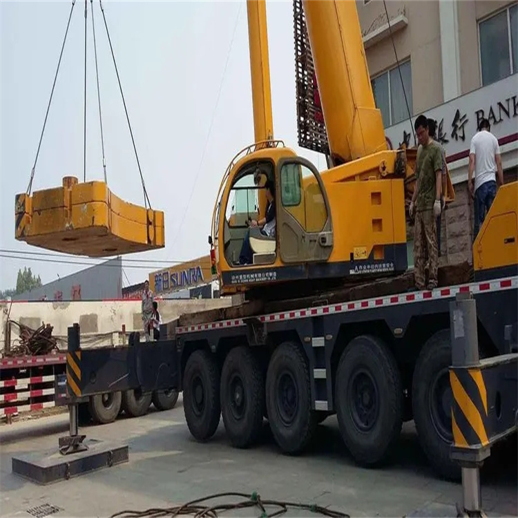 内丘县当地吊车出租|机器吊装|75吨|工厂搬迁服务