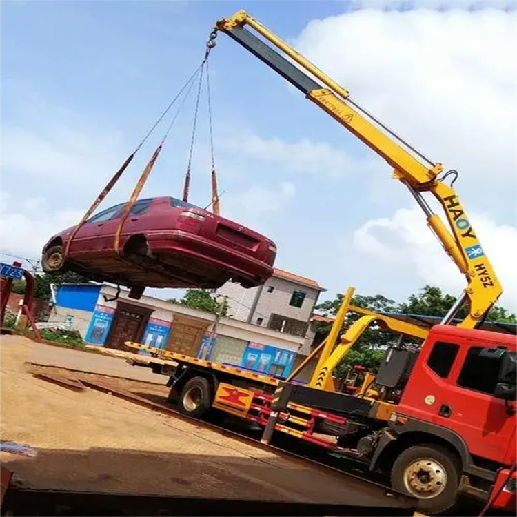 内丘县吊车吊汽车的正确方法